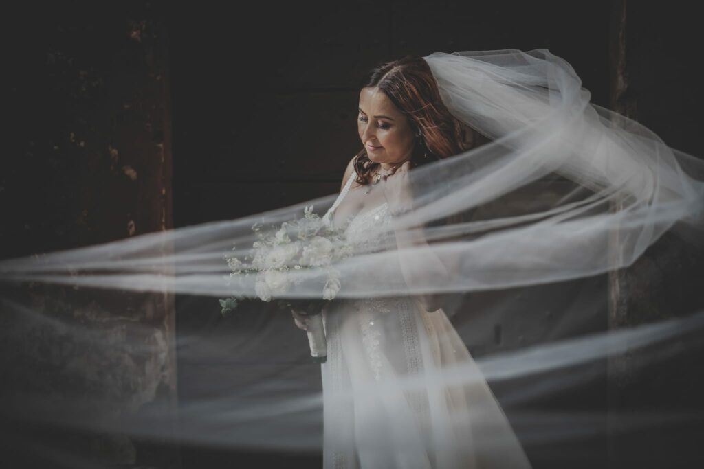 Bride's Veil Photography - Michele Belloni Wedding Photographer